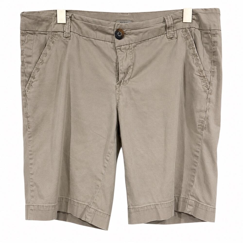 BKE Buckle Shorts Womens 31 Khaki Bermuda Chino Stretch Coastal Preppy Y2K 10”